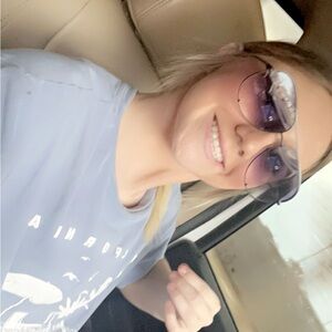 Meet your Posher, Macy